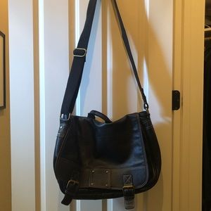 Fossil Messenger bag